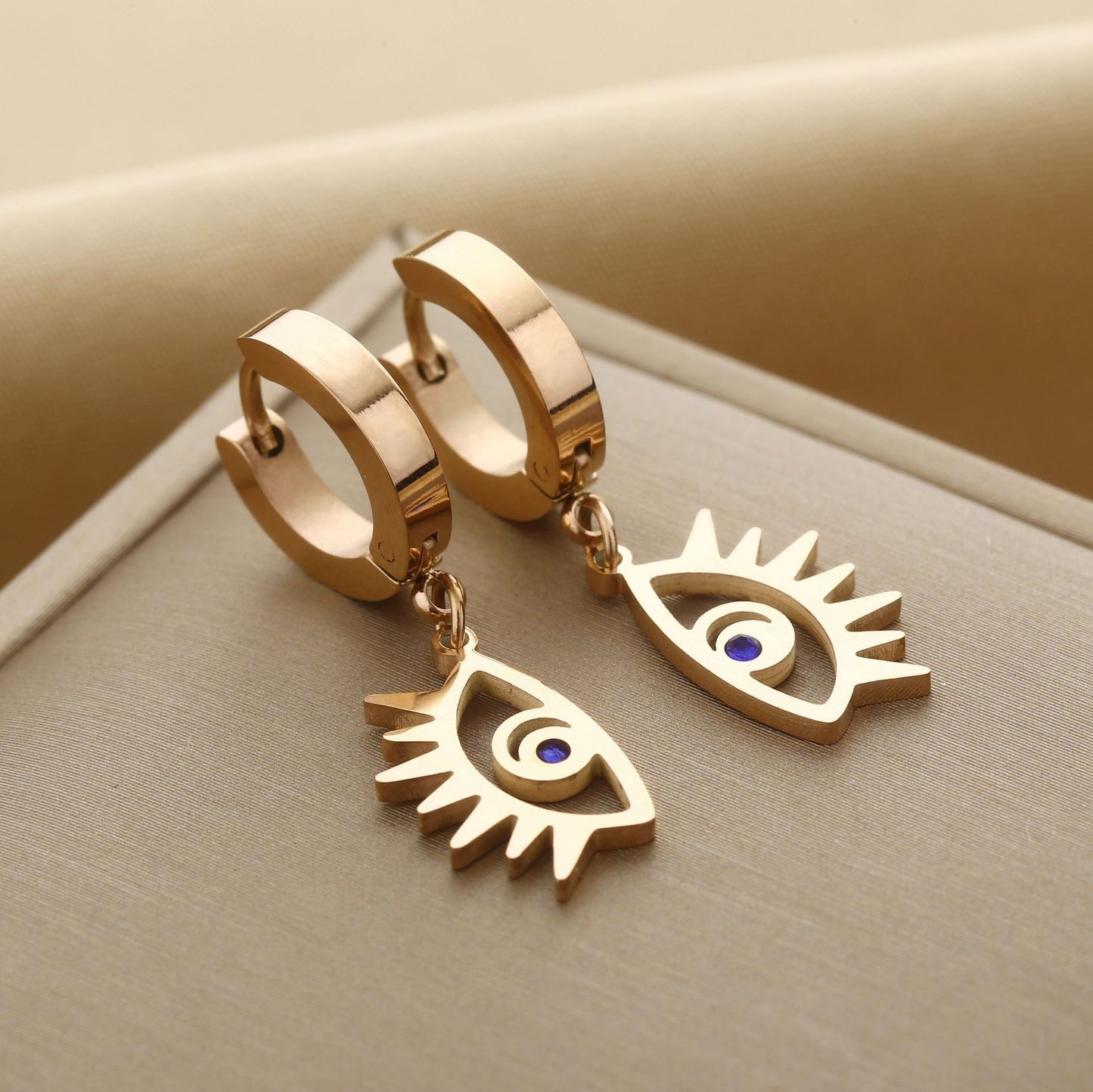 Boucles d'oreilles européennes et américaines en acier titane sans décoloration