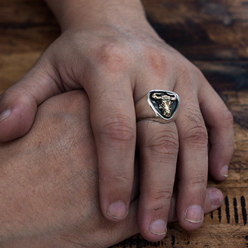 Anillo de vaca con separación de color plateado y cobre
