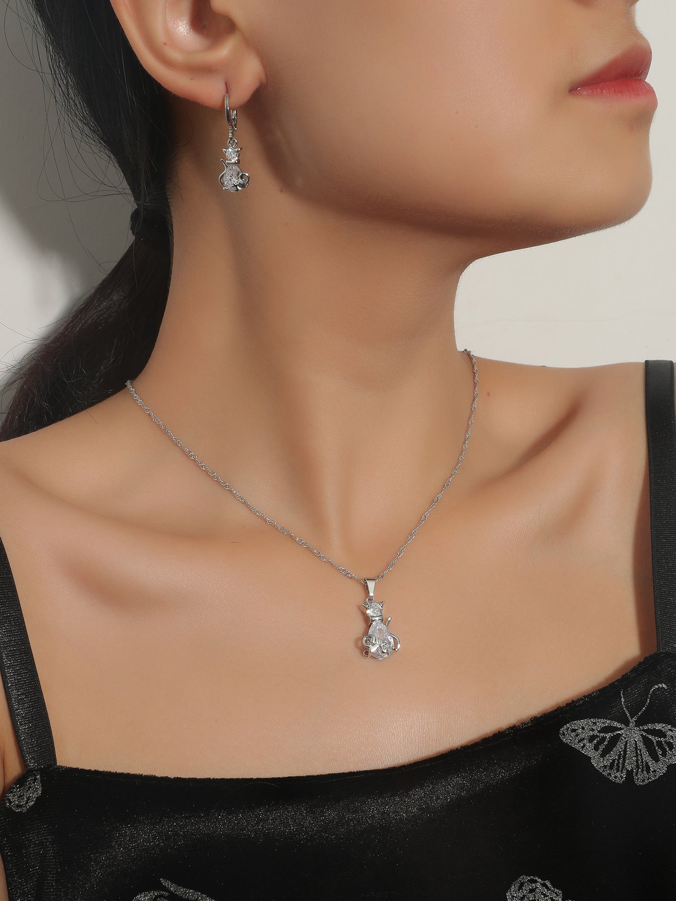 Chaîne de clavicule à clip d'oreille de mode de luxe abordable pour femmes