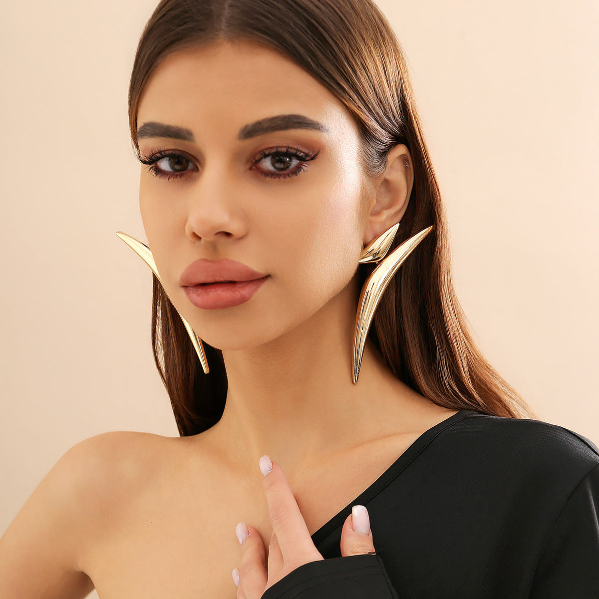 Boucles d'oreilles personnalisées à coude triangulaire à géométrie exagérée de style européen et américain