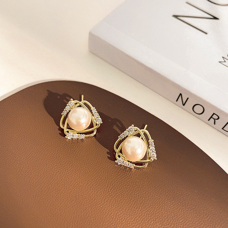 Petites boucles d'oreilles coréennes exquises, style froid