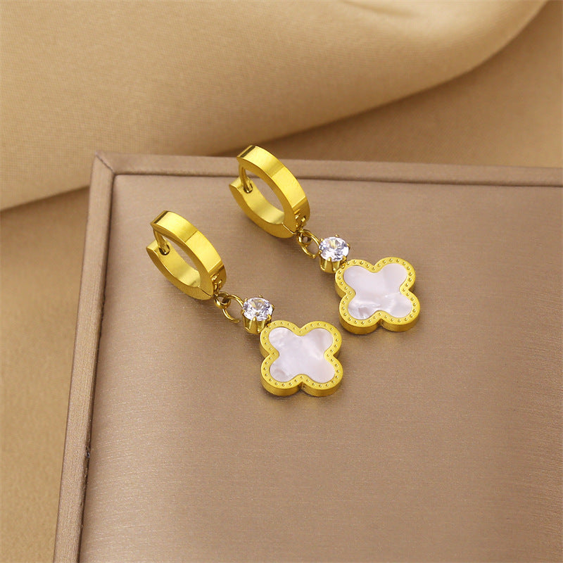 Boucles d'oreilles européennes et américaines en acier titane sans décoloration