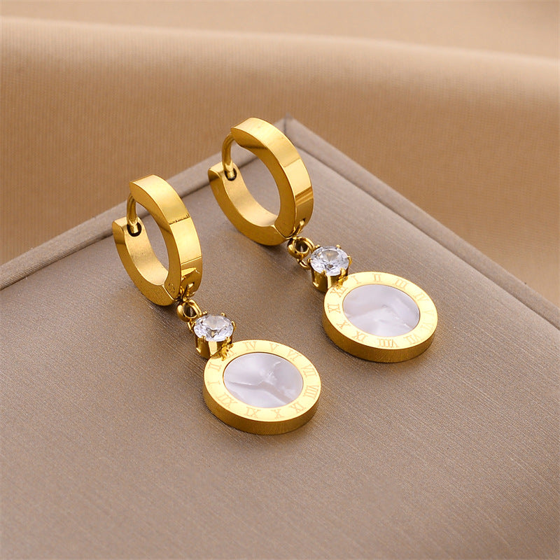 Boucles d'oreilles européennes et américaines en acier titane sans décoloration
