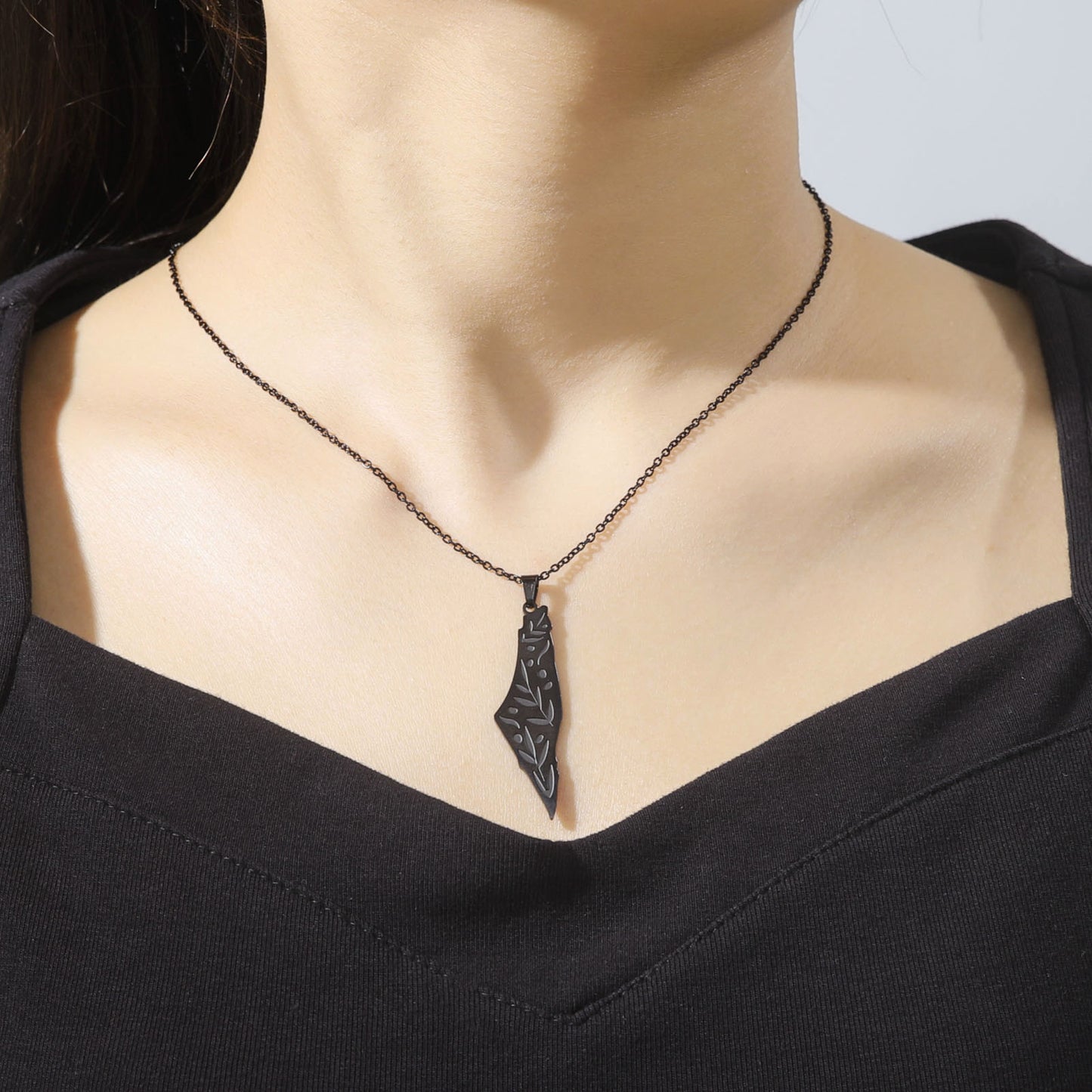 Collier en acier inoxydable avec pendentif à motif végétal poli Double face, ternissement par Corrosion
