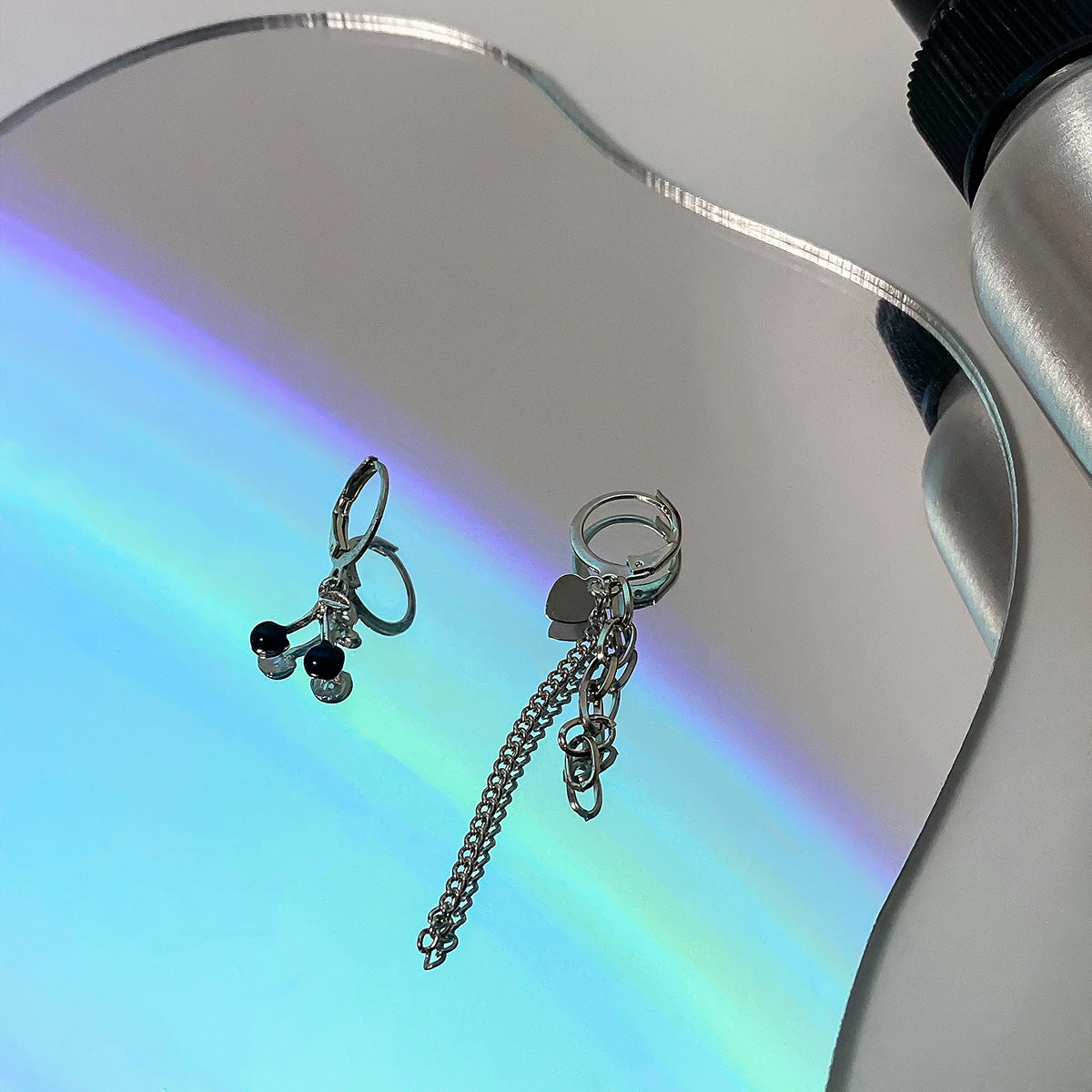 Petites boucles d'oreilles coréennes exquises, style froid