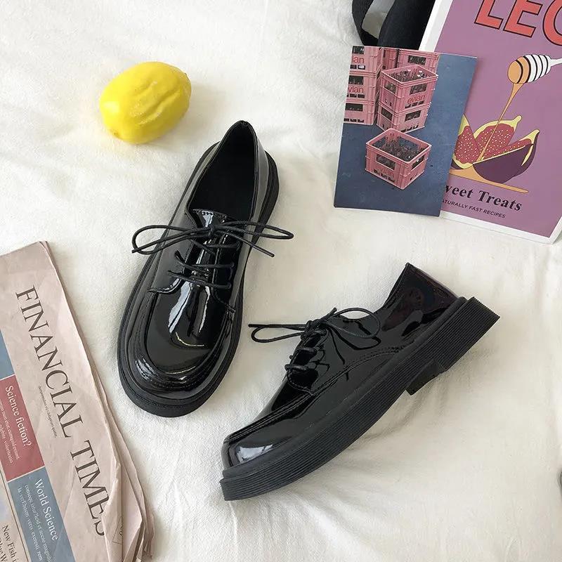 Chaussures en cuir à lacets à tête ronde assorties à la mode pour femmes