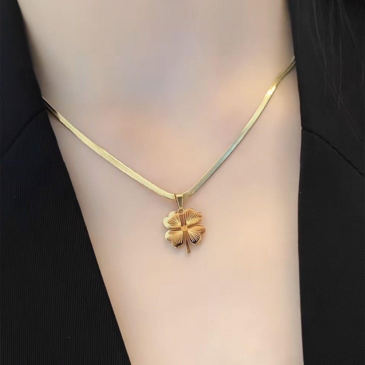 Costume de boucles d'oreilles en chaîne de clavicule en acier titane pour femmes, tempérament à la mode, ne se décolore pas