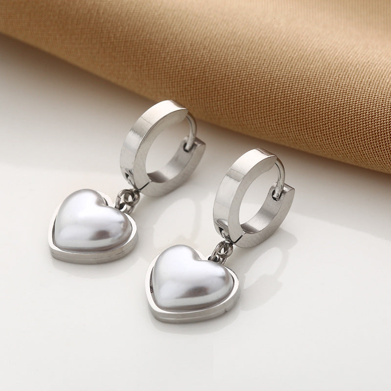 Boucles d'oreilles européennes et américaines en acier titane sans décoloration
