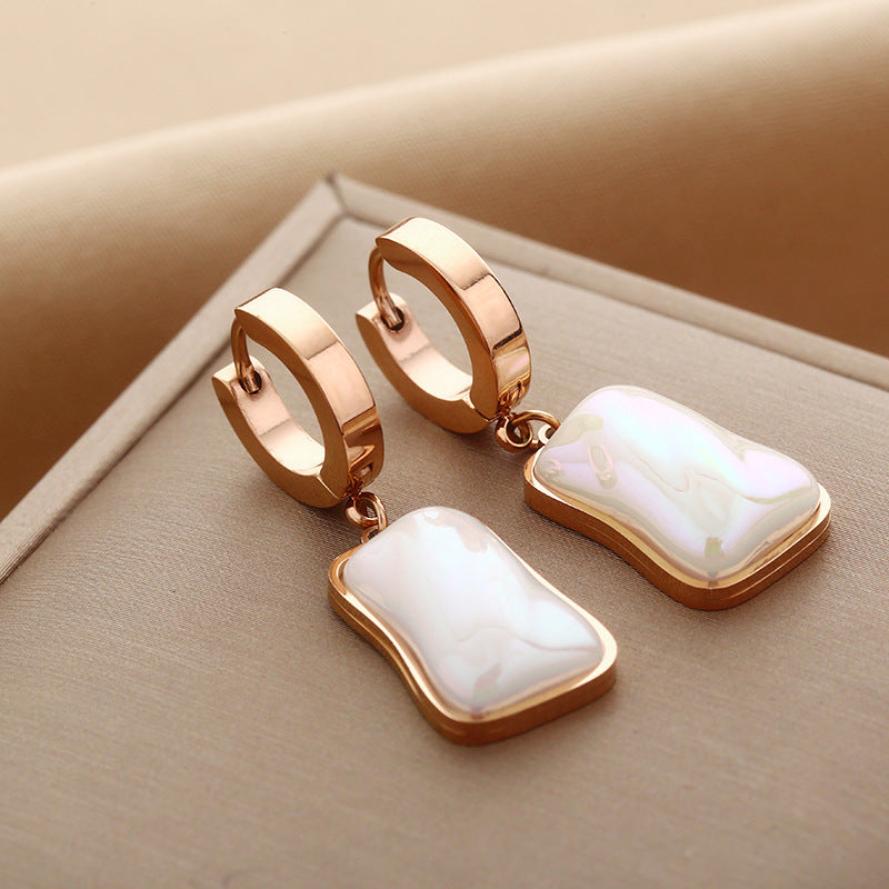 Boucles d'oreilles européennes et américaines en acier titane sans décoloration
