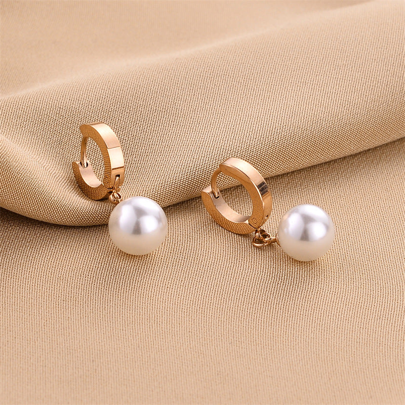 Boucles d'oreilles européennes et américaines en acier titane sans décoloration