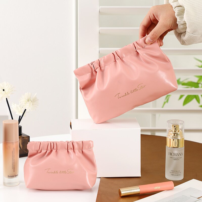 Good-looking Hand-held Portable Cosmetic Bag