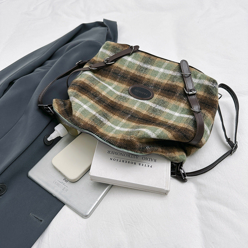 Sac à bandoulière sous les bras de mode simple et portable