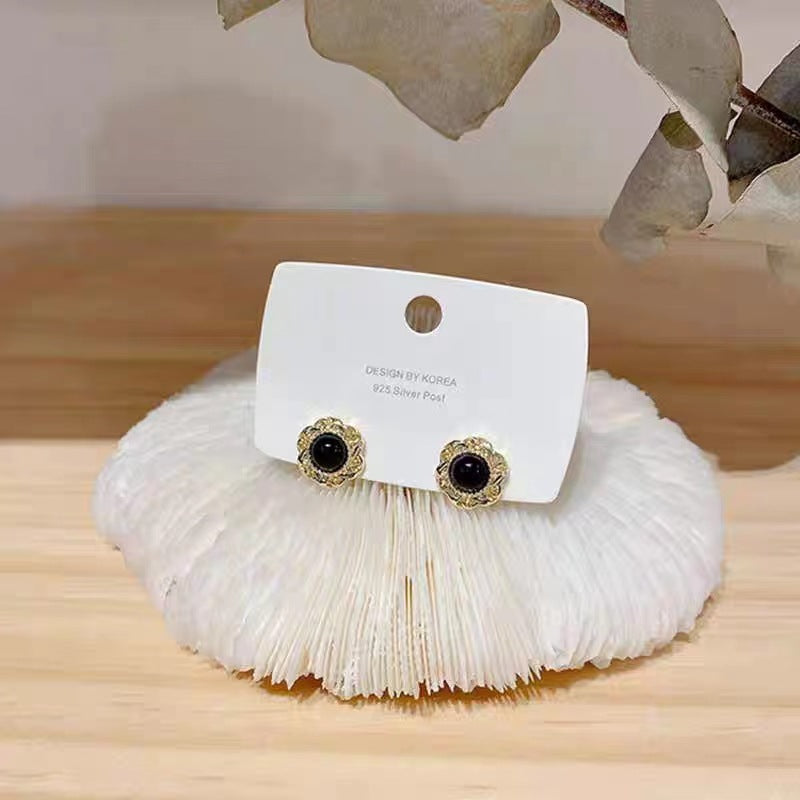 Petites boucles d'oreilles coréennes exquises, style froid