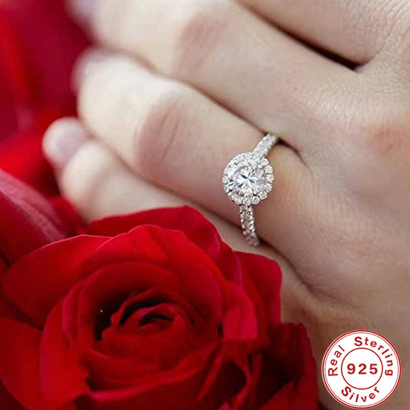 Anillo de plata esterlina con joyería de viento frío claro de lujo y textura