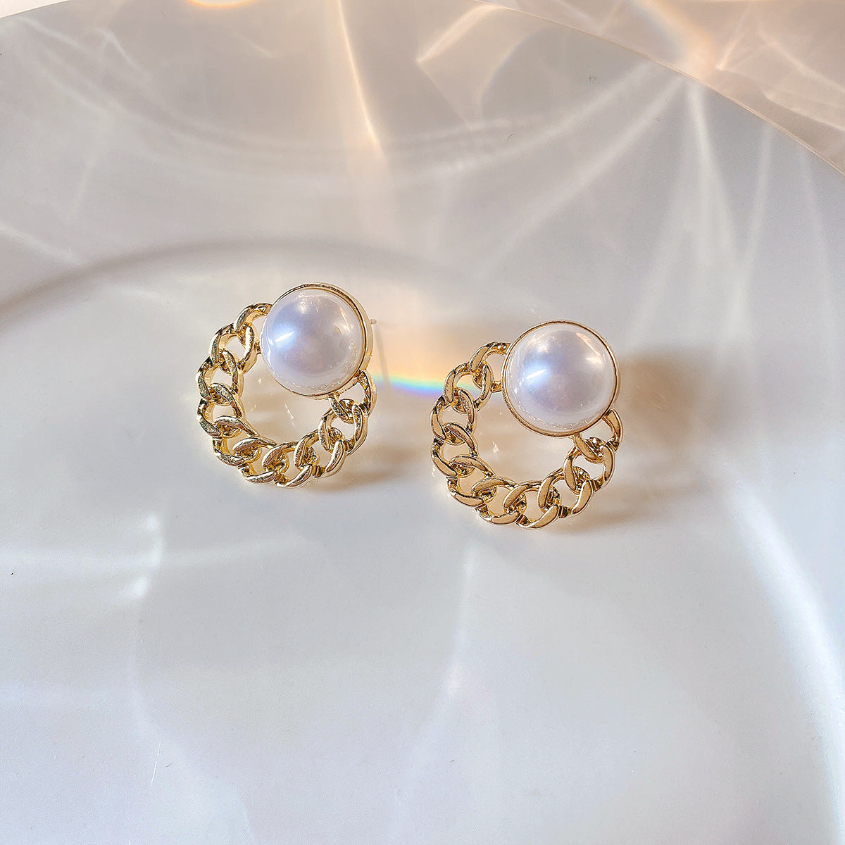 Petites boucles d'oreilles coréennes exquises, style froid