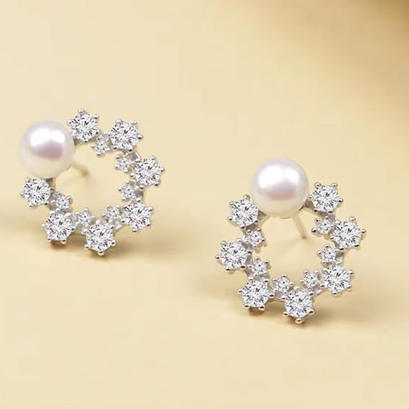 Petites boucles d'oreilles coréennes exquises, style froid