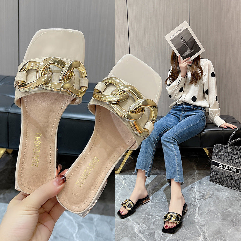 Sandales à talons bas avec boucle en métal pour femmes