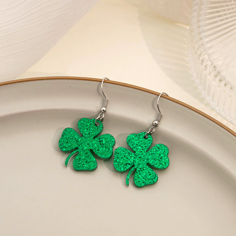 Boucles d'oreilles élégantes en acrylique avec trèfle vert