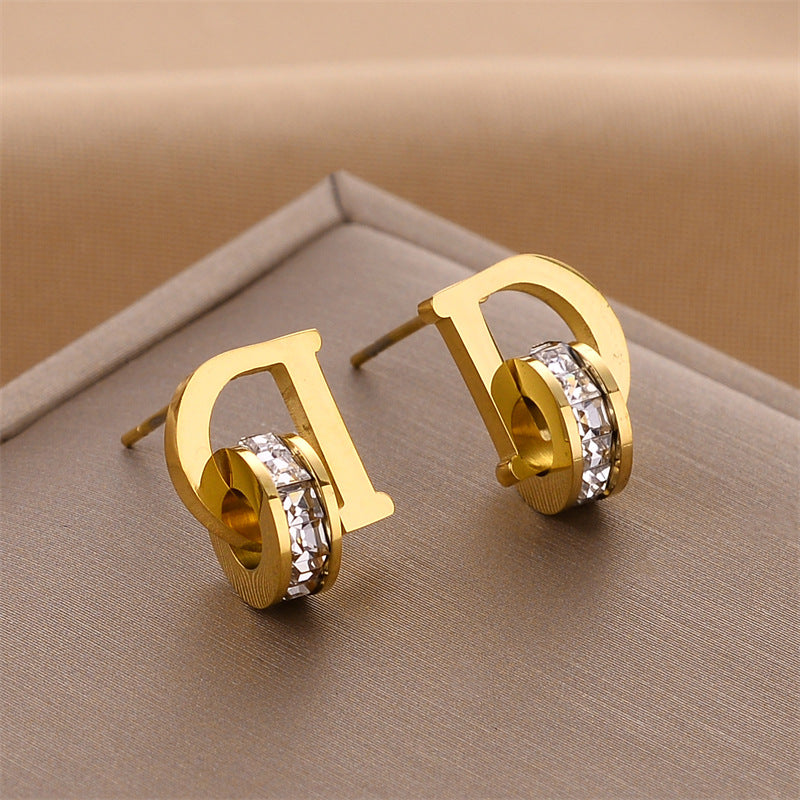 Boucles d'oreilles européennes et américaines en acier titane sans décoloration