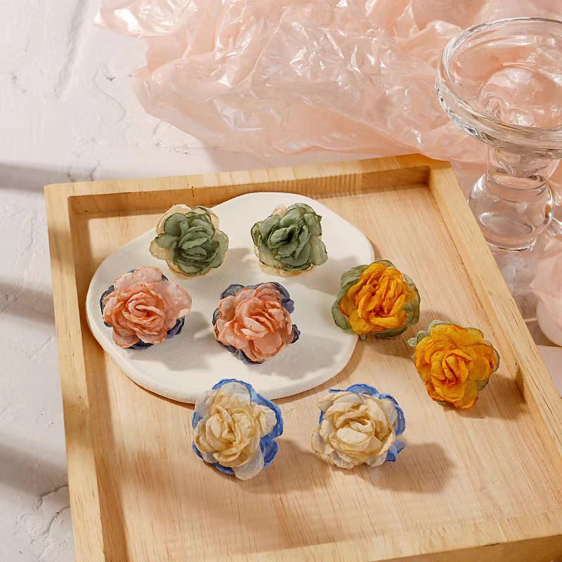 Boucles d'oreilles à visage rond et couches de couleur contrastée rétro