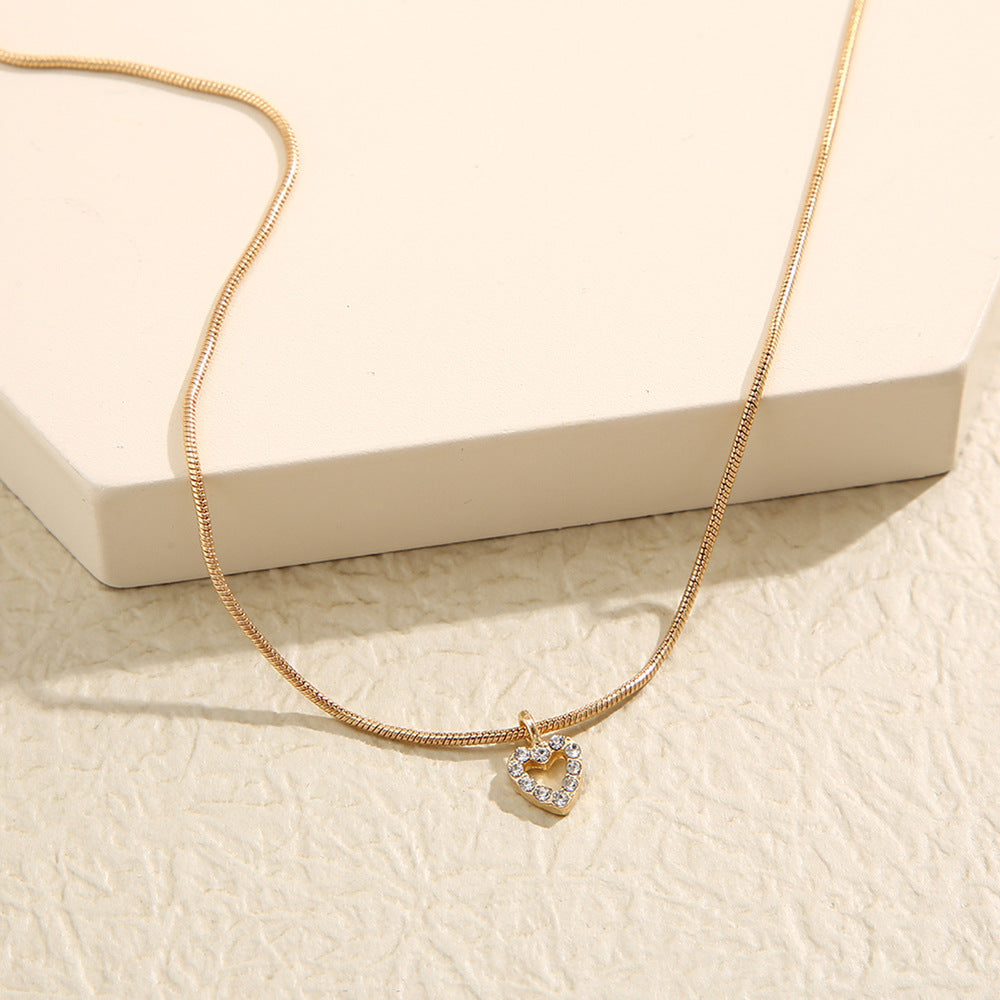 Chaîne de pull assortie avec tout, bijoux en Zircon, collier avec pendentif en forme de cœur de pêche