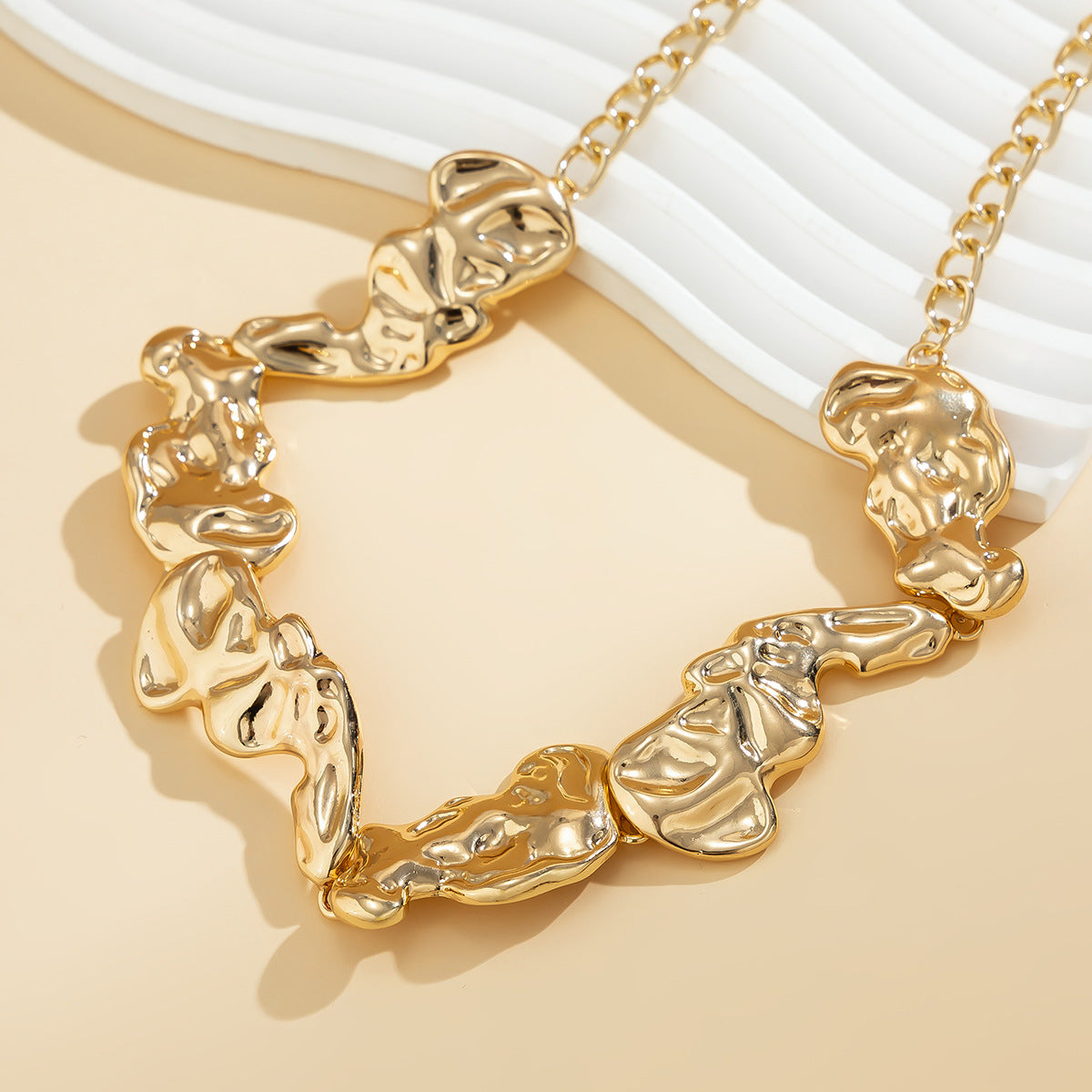 Fashion Liquid Lava Irregular Waist Chain Fold