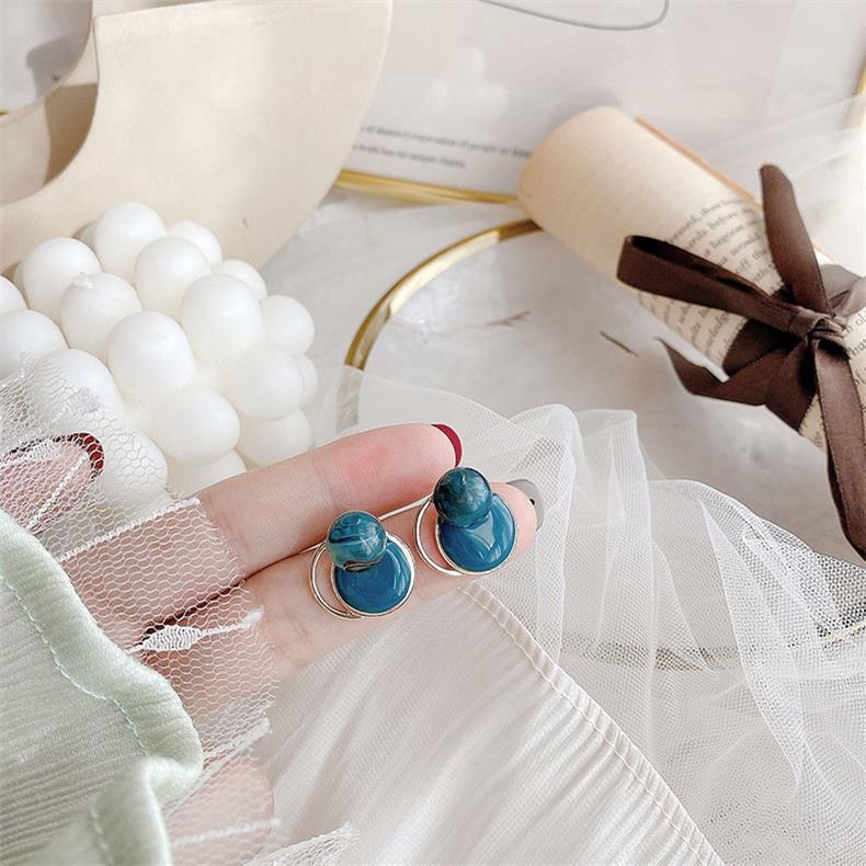 Petites boucles d'oreilles coréennes exquises, style froid