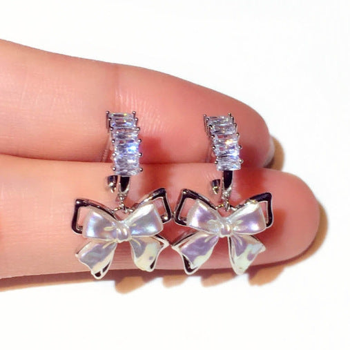 Boucles d'oreilles capricieuses en Zirconium incrusté de mode pour femmes