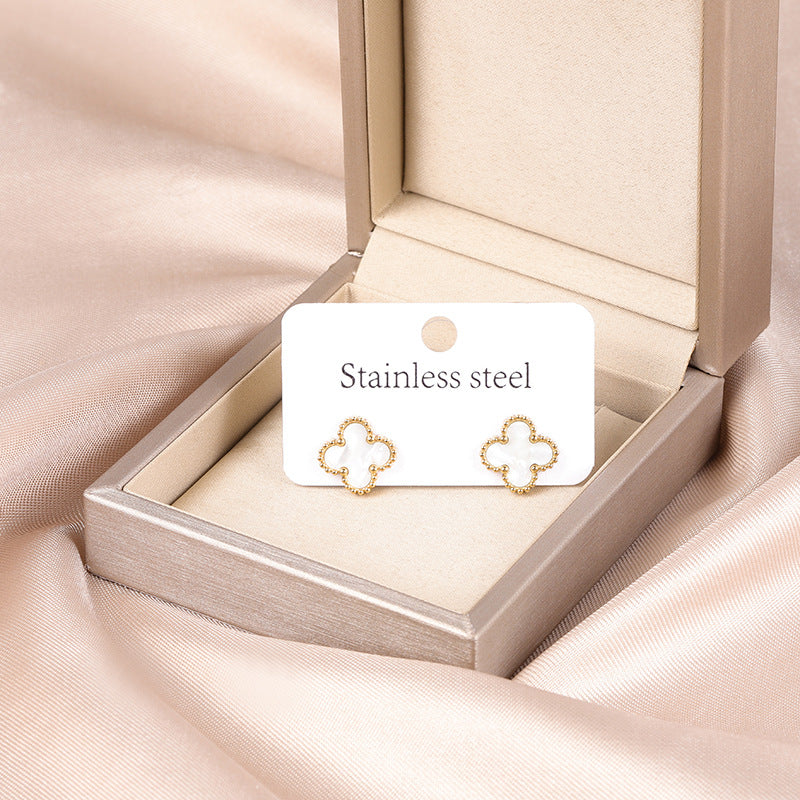 Boucles d'oreilles européennes et américaines en acier titane sans décoloration