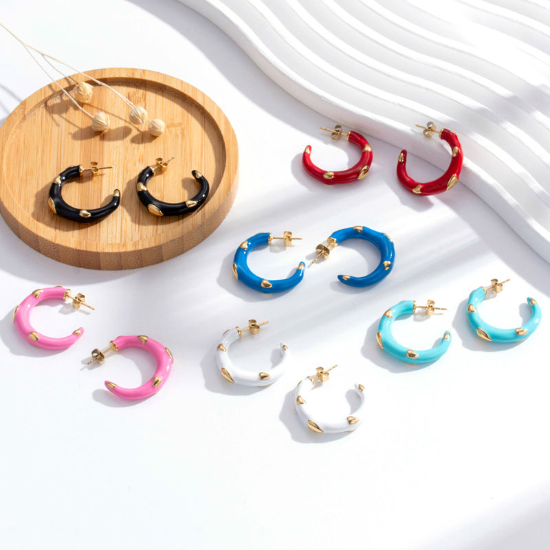 Boucles d'oreilles bohèmes en acier titane, personnalisées européennes et américaines en forme de C, amour tridimensionnel