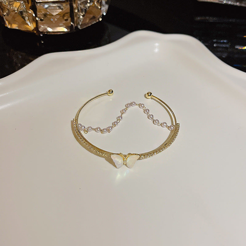 Pulsera versátil de perlas y flores de circón