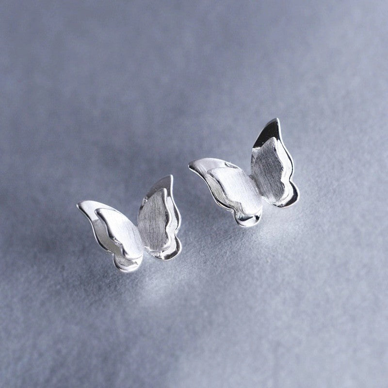 Petites boucles d'oreilles coréennes exquises, style froid