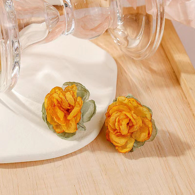 Boucles d'oreilles à visage rond et couches de couleur contrastée rétro