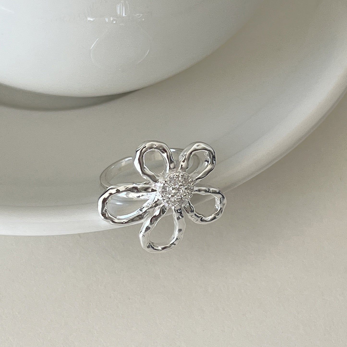 Bague Fleur Creuse Femelle Irrégulier