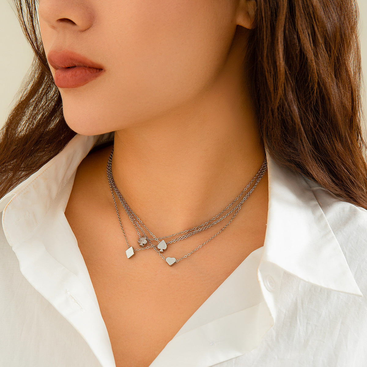 Collier pendentif couleur Poker créatif, costume pour femmes