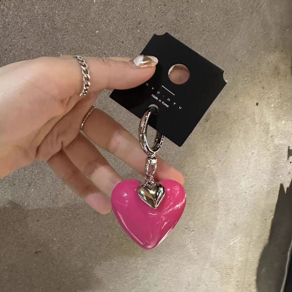 Colgante de paquete con llavero de corazón de partículas grandes