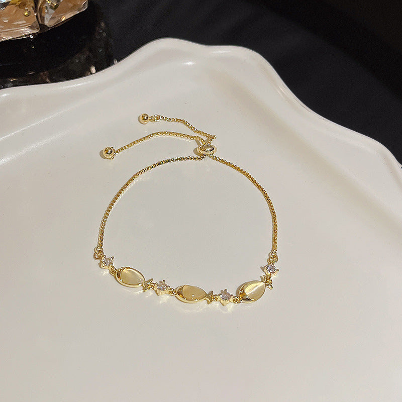 Pulsera versátil de perlas y flores de circón