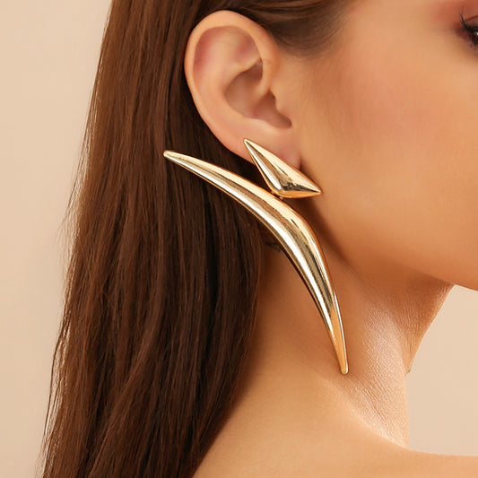 Boucles d'oreilles personnalisées à coude triangulaire à géométrie exagérée de style européen et américain