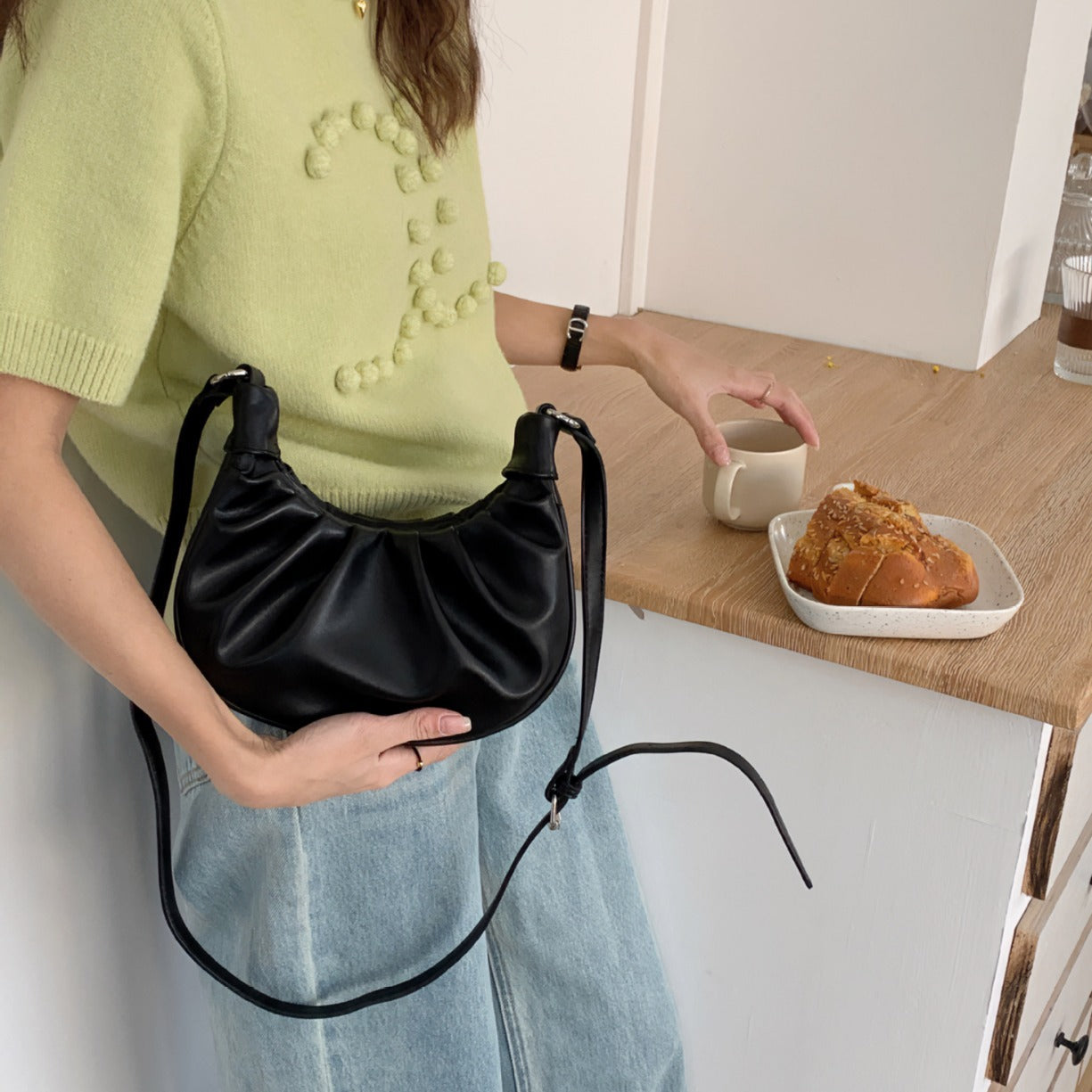 Sweet Pleated Women's Portable Cloud Bag