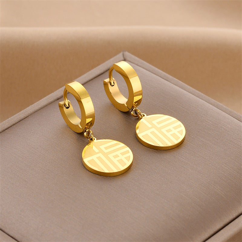 Boucles d'oreilles européennes et américaines en acier titane sans décoloration
