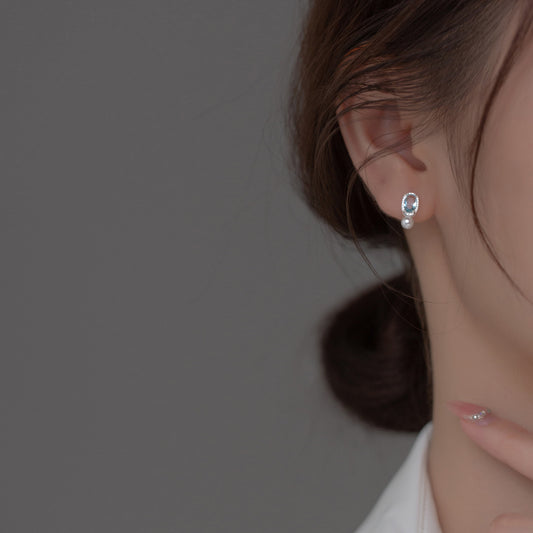 Boucles d'oreilles à tige en perles synthétiques et diamants bleus élégants pour femmes