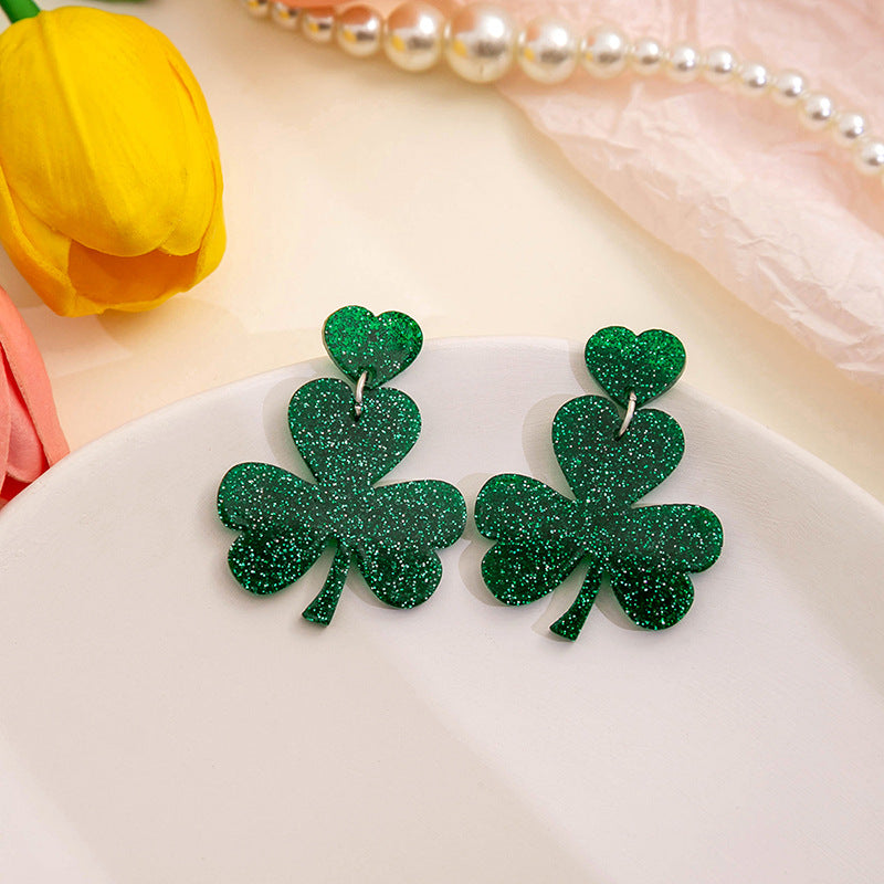 Boucles d'oreilles élégantes en acrylique avec trèfle vert