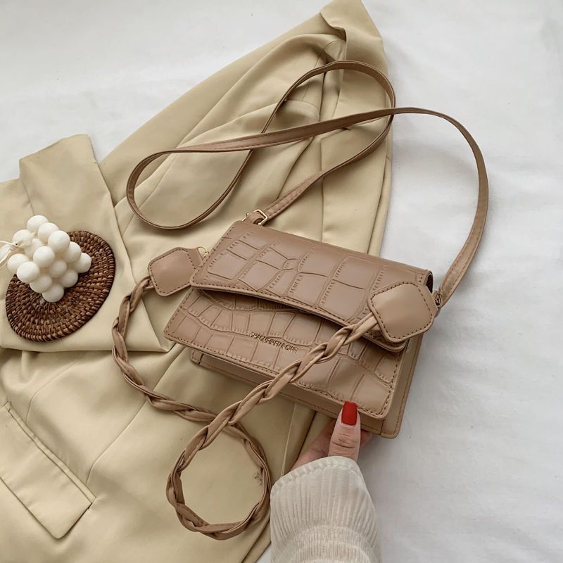 Bolso cuadrado pequeño con patrón magnético a presión de moda de verano