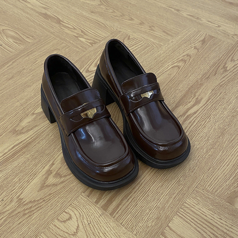 Nouveau Automne et hiver petite hauteur augmentant talon épais chaussures en cuir britannique