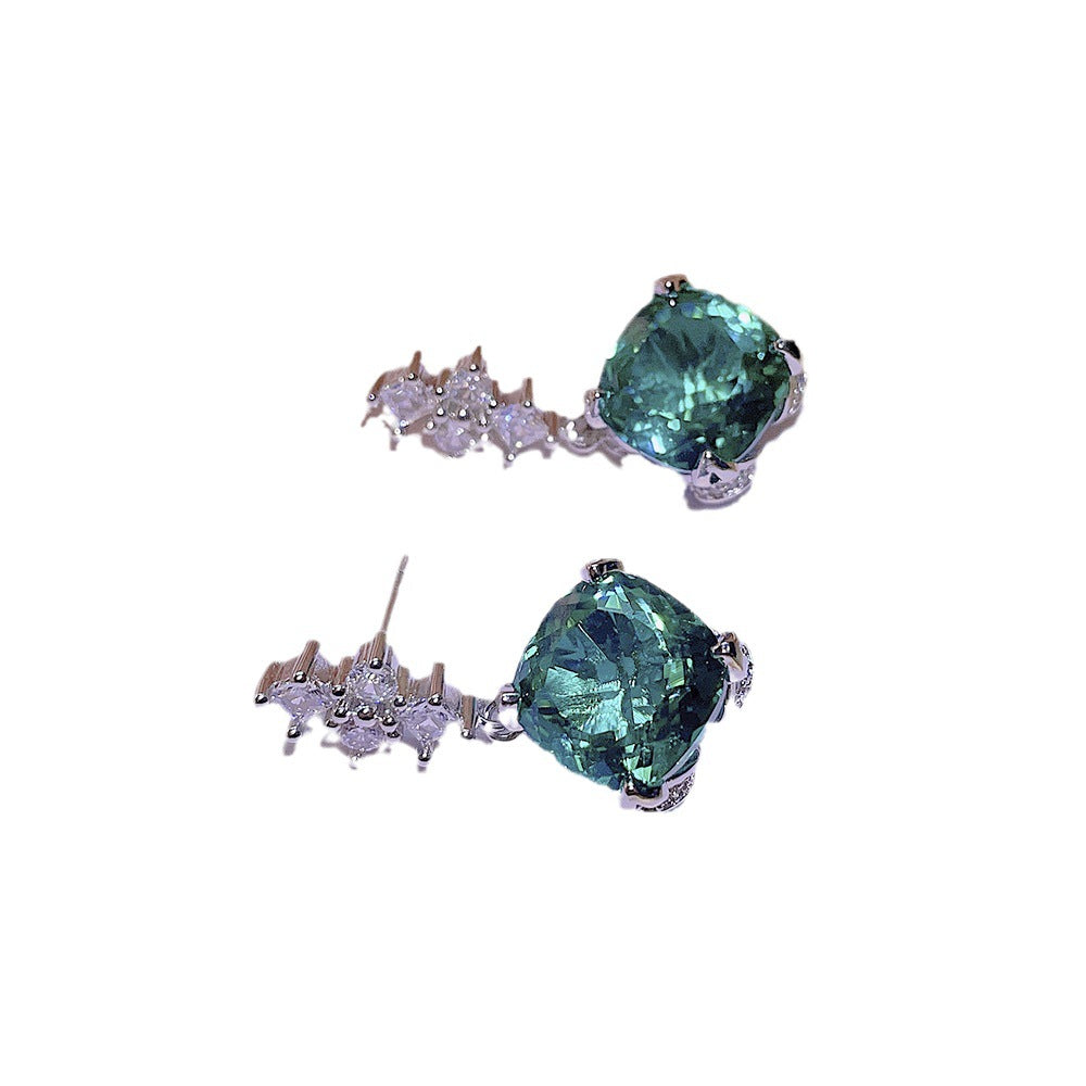 Pendentif aigue-marine et topaze, costume de diamant jaune