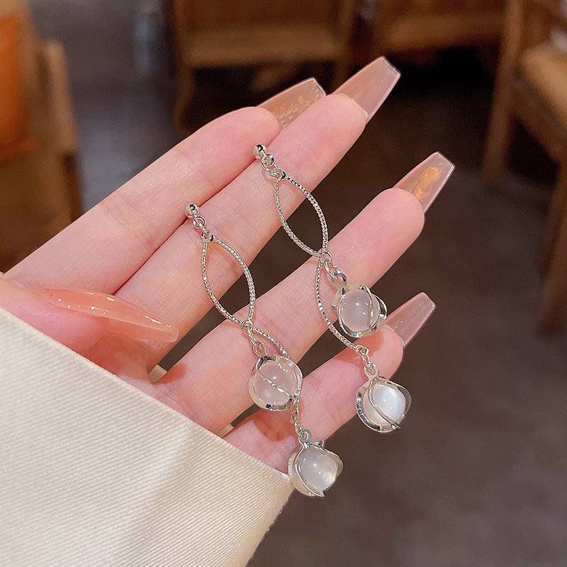 Boucles d'oreilles en zircon à longues franges et aiguille en argent