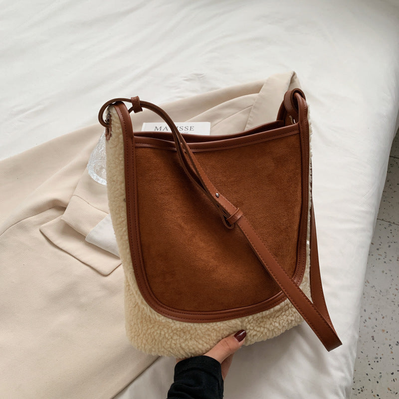 Sac à bandoulière à une épaule en peluche pour femmes