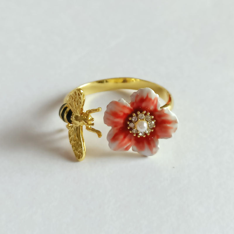 Boucles d'oreilles douces et romantiques en forme d'abeille et de fleur pour femme