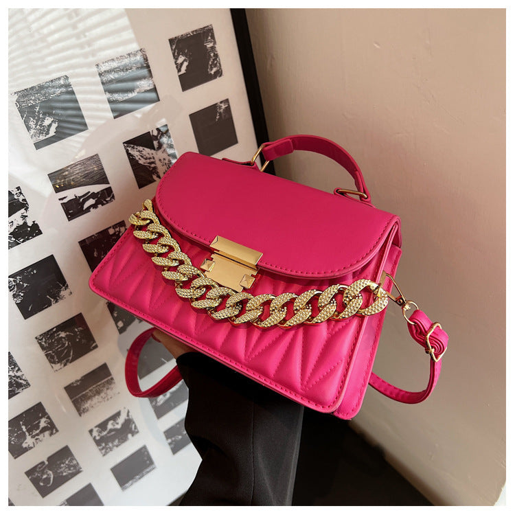 Bolso bandolera femenino y moderno de estilo occidental con hombro portátil y cadena