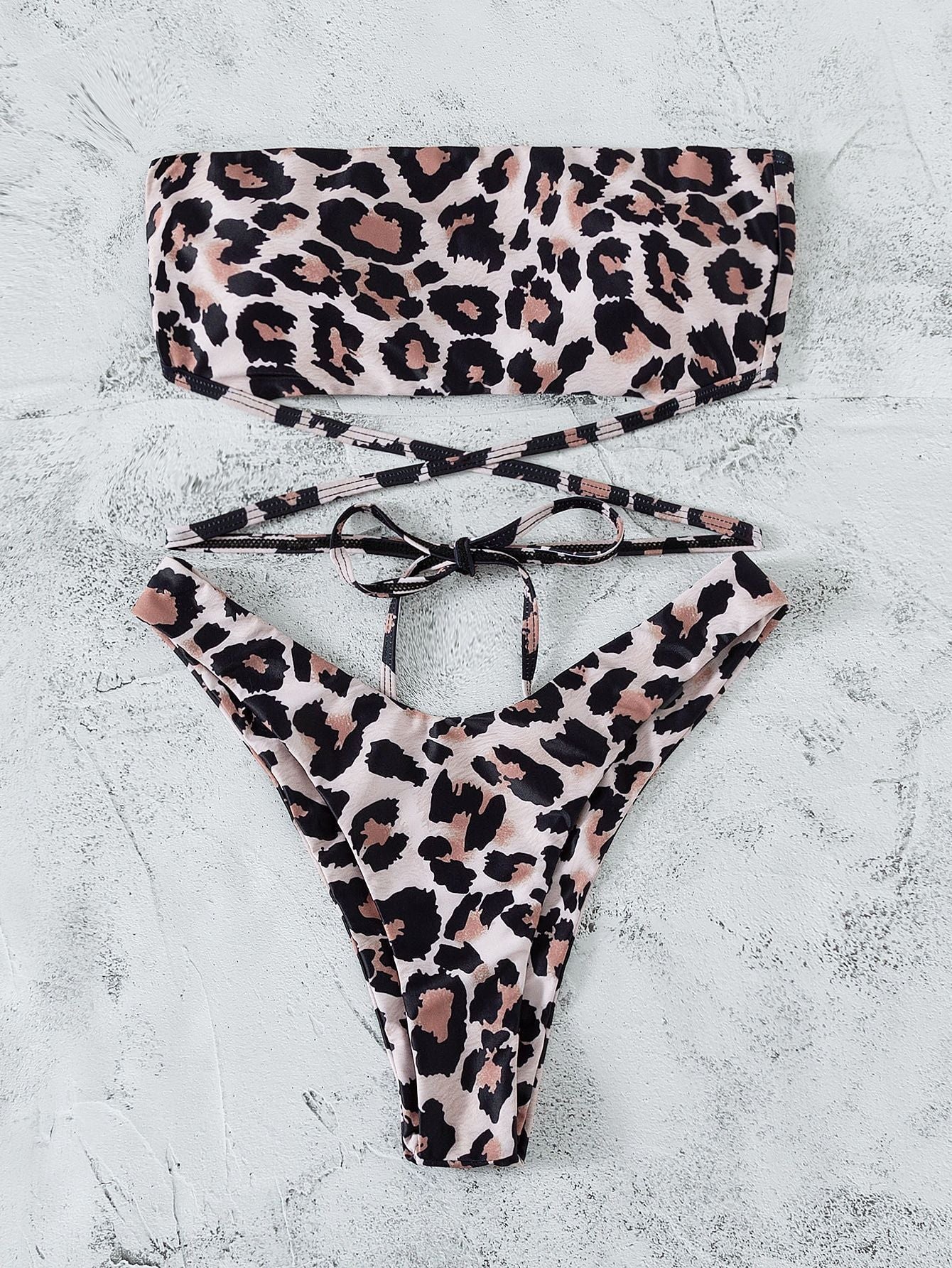 Traje de baño dividido palabra de honor de bikini con estampado de leopardo
